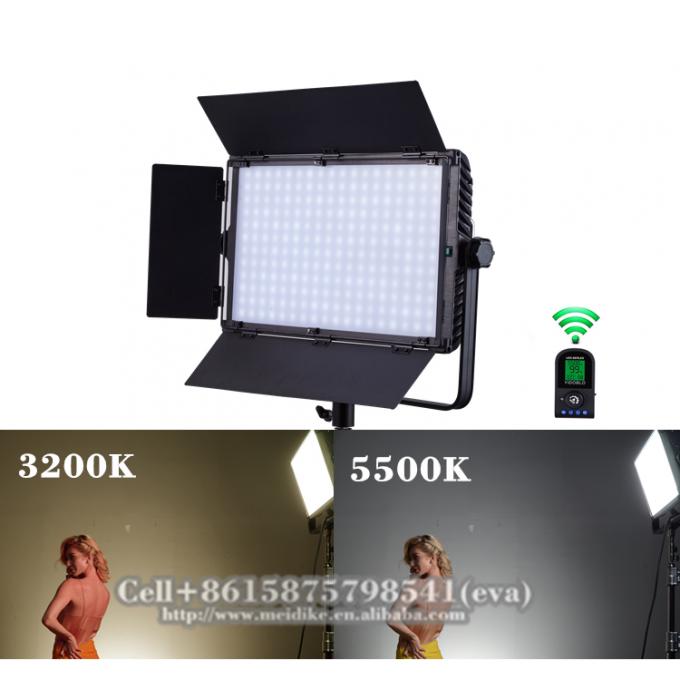 Đèn LED video studio 5500K màu trắng lạnh được cung cấp năng lượng từ pin 7000LM 95CRI 1
